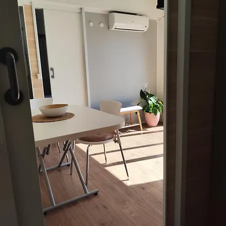 Appartamento Mobile House Alba *